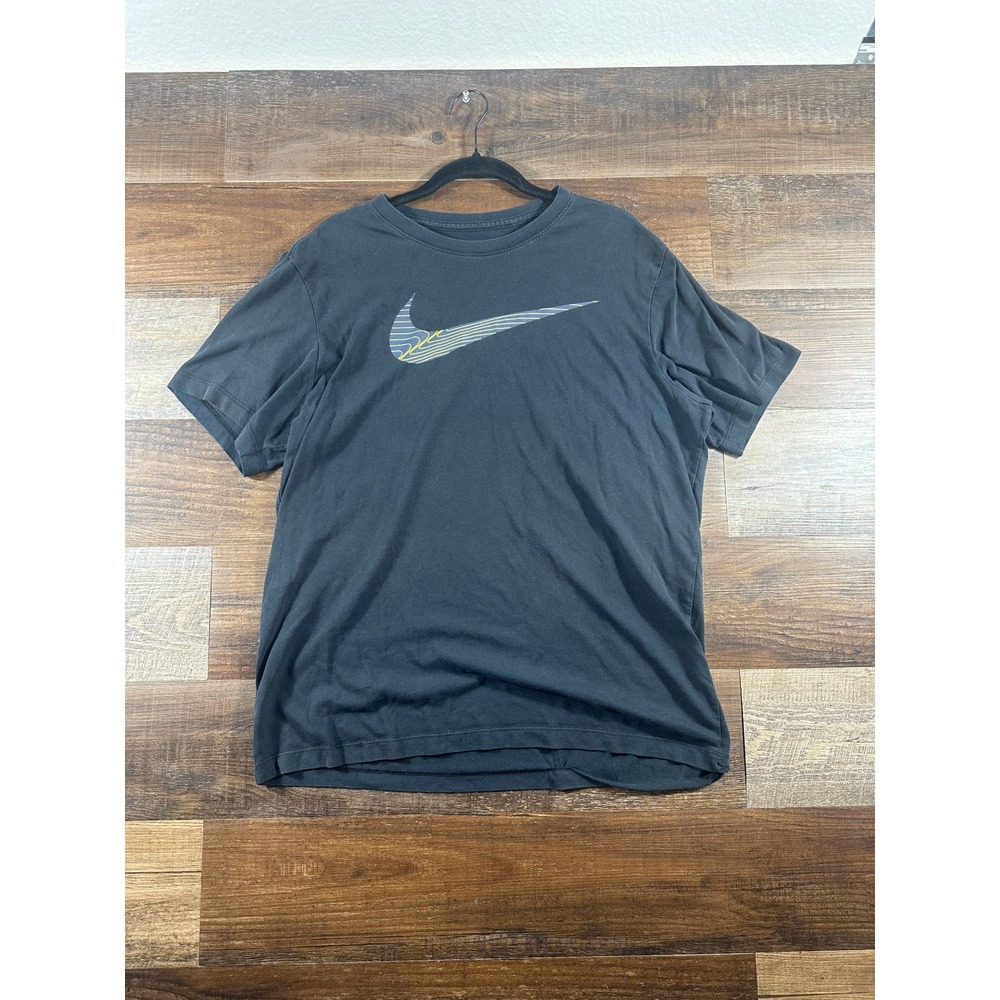 Nike Dri-FIT Mens Large Black Graphic Swoosh T-Shirt Short Sleeve Training Top